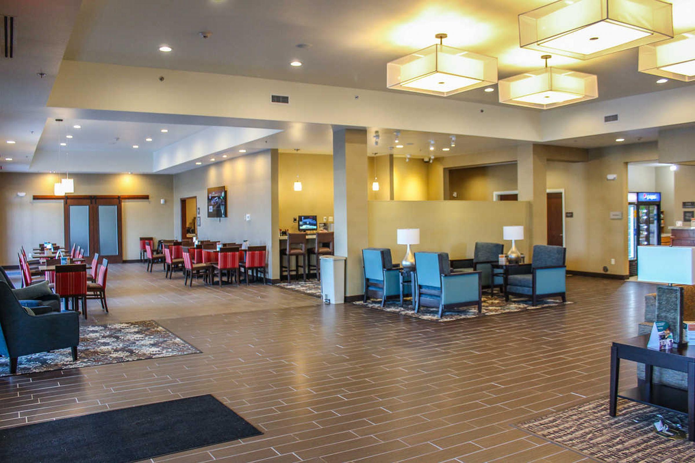 Comfort Suites University Brookings Exteriér fotografie