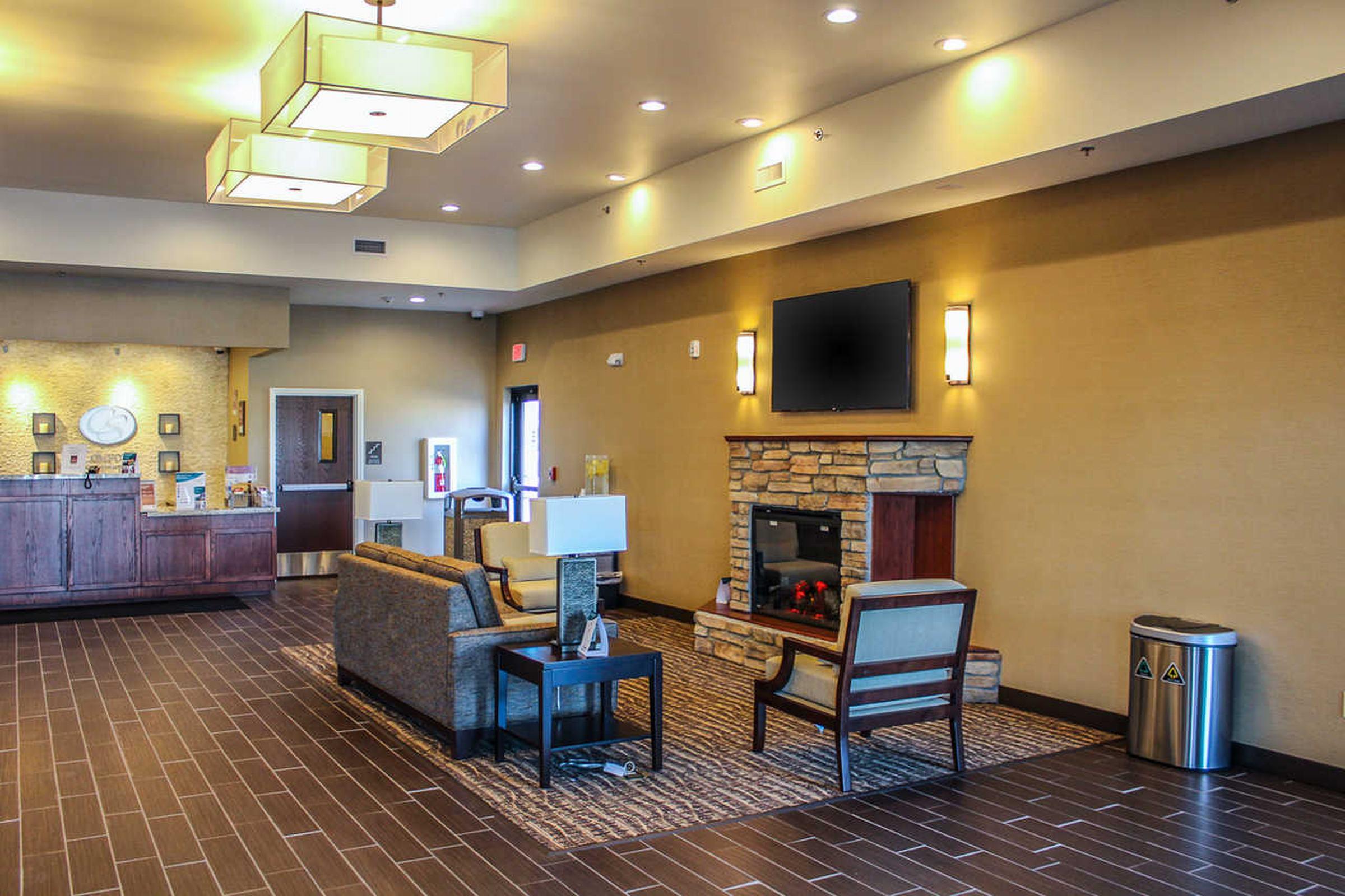 Comfort Suites University Brookings Exteriér fotografie
