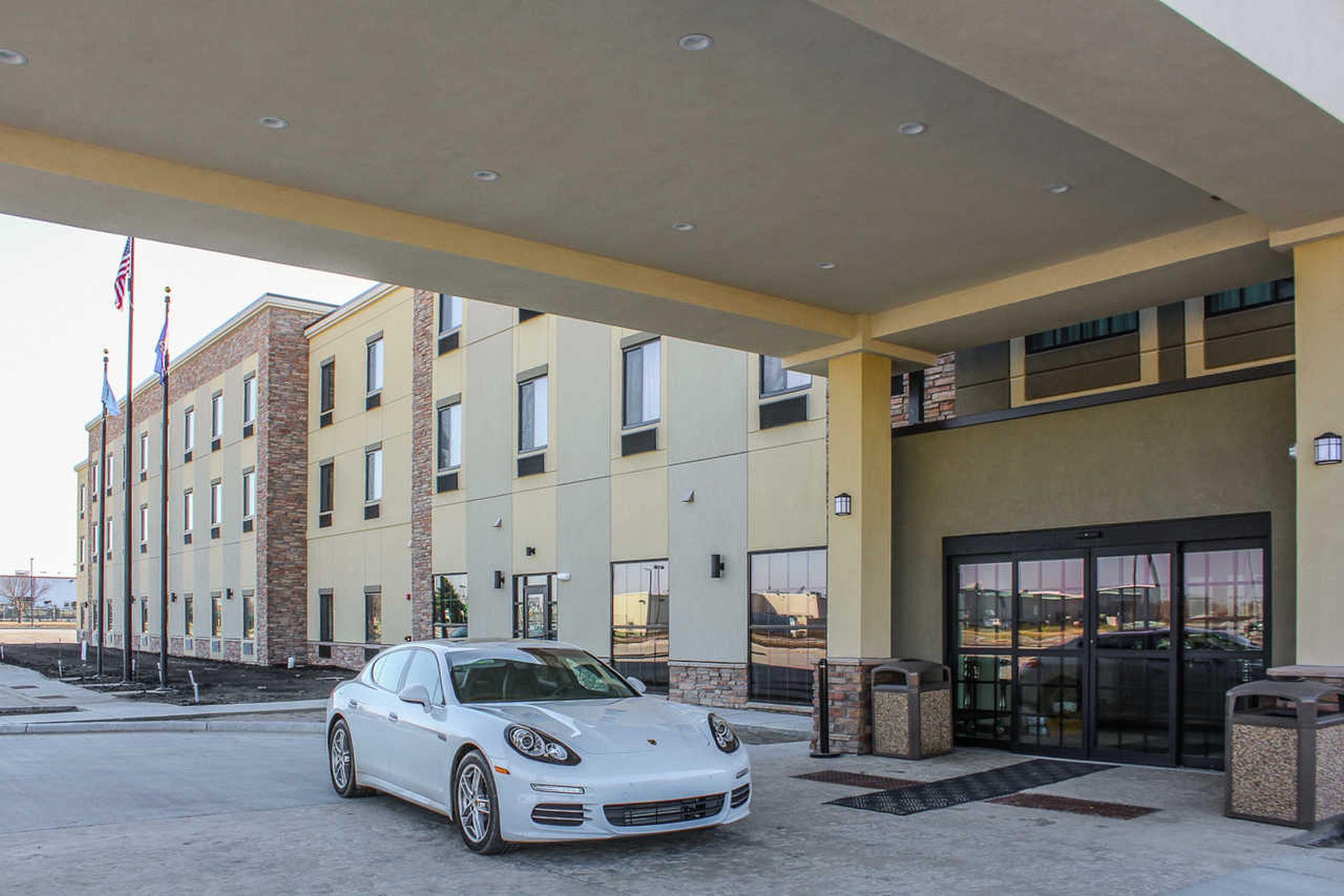 Comfort Suites University Brookings Exteriér fotografie