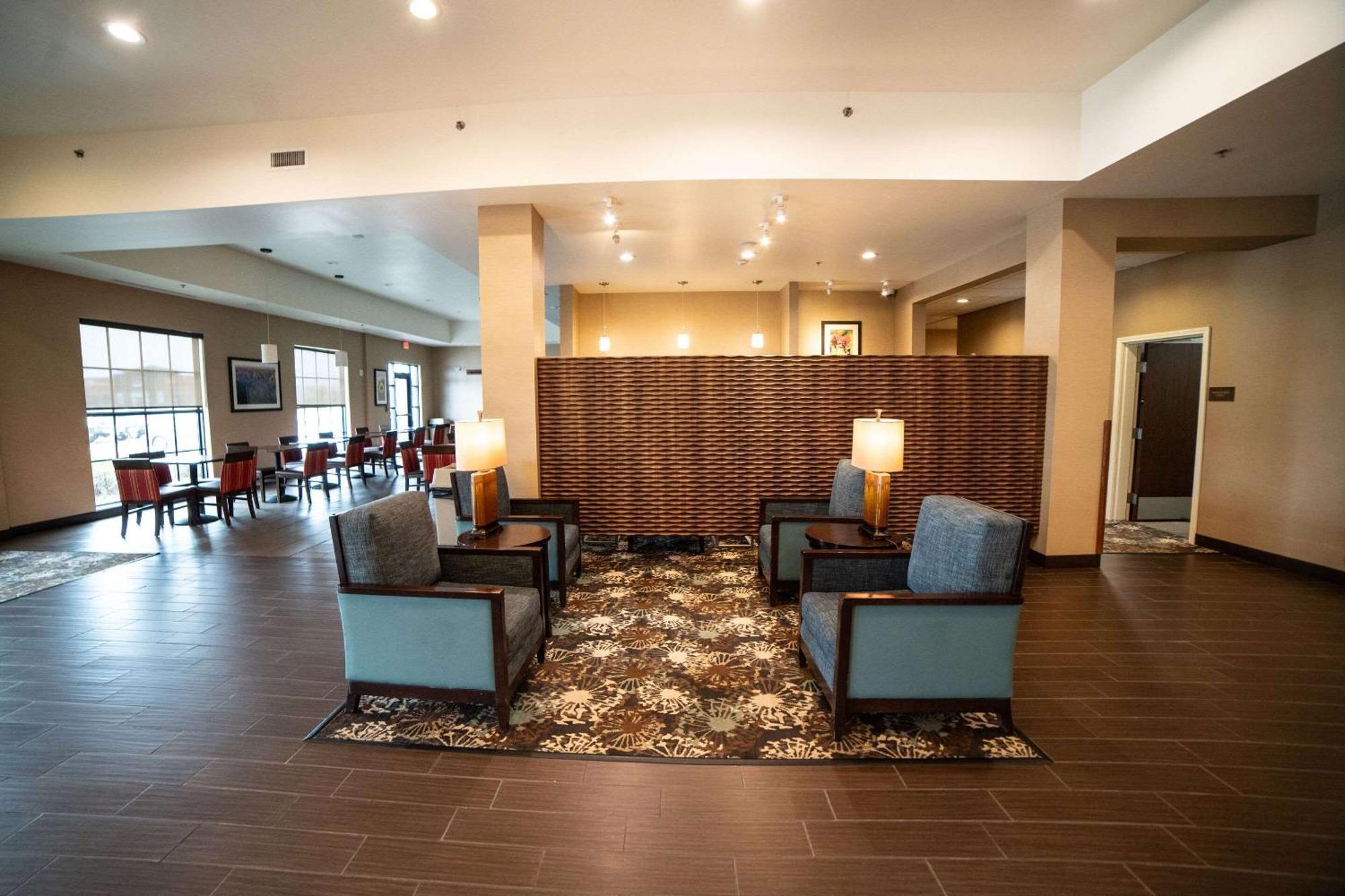 Comfort Suites University Brookings Exteriér fotografie